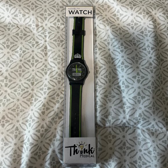 Nurse Medical Trauma Queen Novelty Watch NIB! - Picture 3 of 3